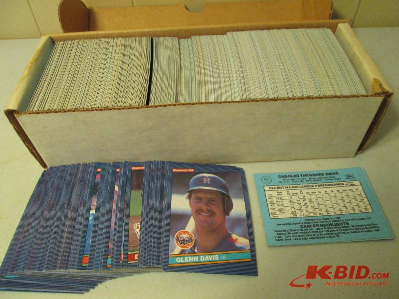 lot 48 image: Box of 1986 Donruss baseball cards...