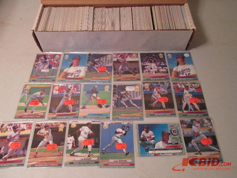 lot 67 image: Box of 1992 Fleer Ultra cards...