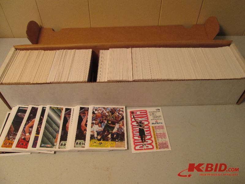 lot 69 image: Box of 1993 - 1994 Fleer basketball...