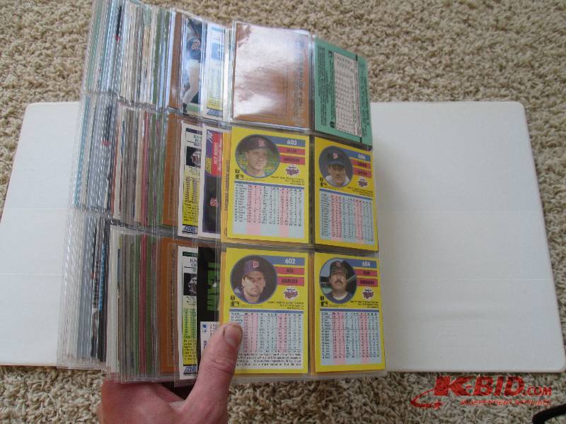 lot 150 image: Lot of Minnesota Twins cards...