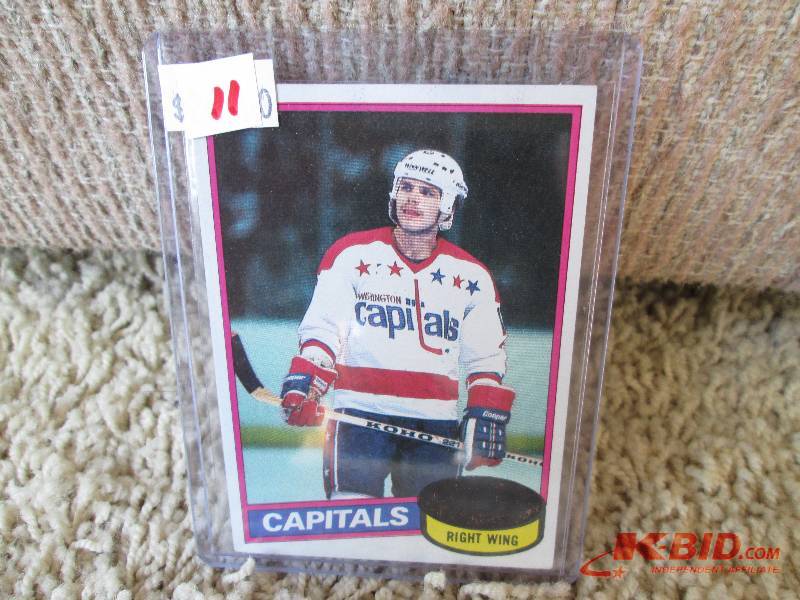 lot 11 image: 1980 Topps Mike Gartner rookie card...