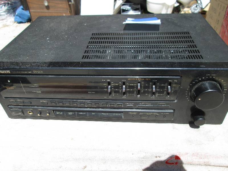 lot 58 image: Pioneer stereo receiver...