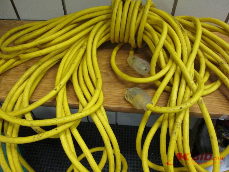 lot 221 image: heavy duty extension cord, three pr...