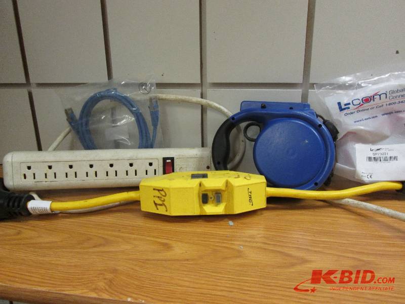 lot 225 image: power strips, misc items ...