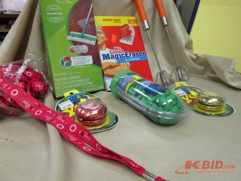 lot 232 image: water ballons, key necklaces, swiff...
