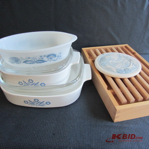Corning, Pyrex, Bread Warmer