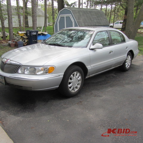 Lincoln Continental Town Car