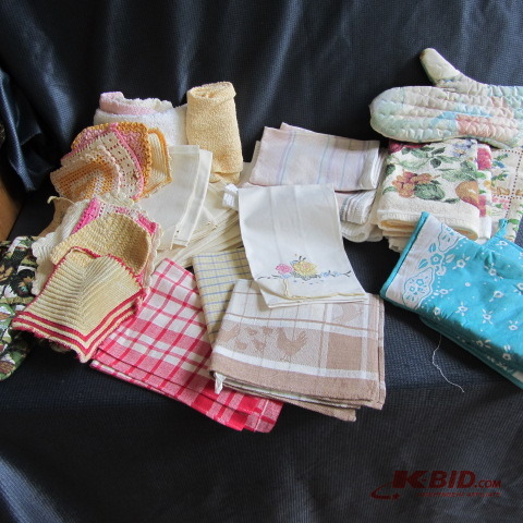 Vintage Kitchen Linens