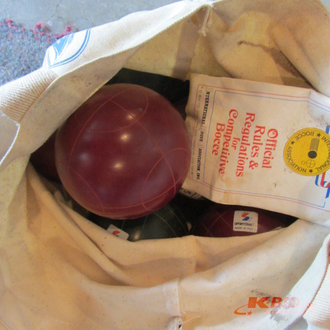 Bocce Ball, Softballs
