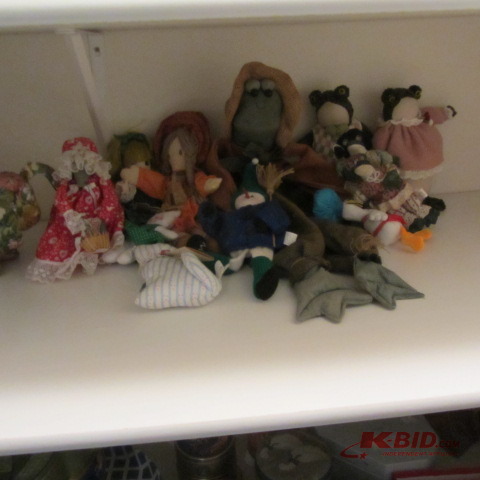 Cloth & Frog Dolls