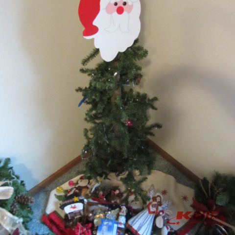 Christmas Tree, Decorations