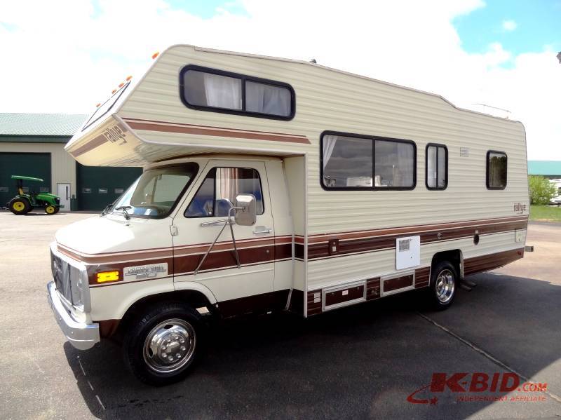 lot 3 image: 1985 Jamboree Ralley Class C Mini Motorhome
