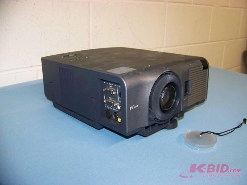 lot 4 image: NEC, VT540, LCD Projector