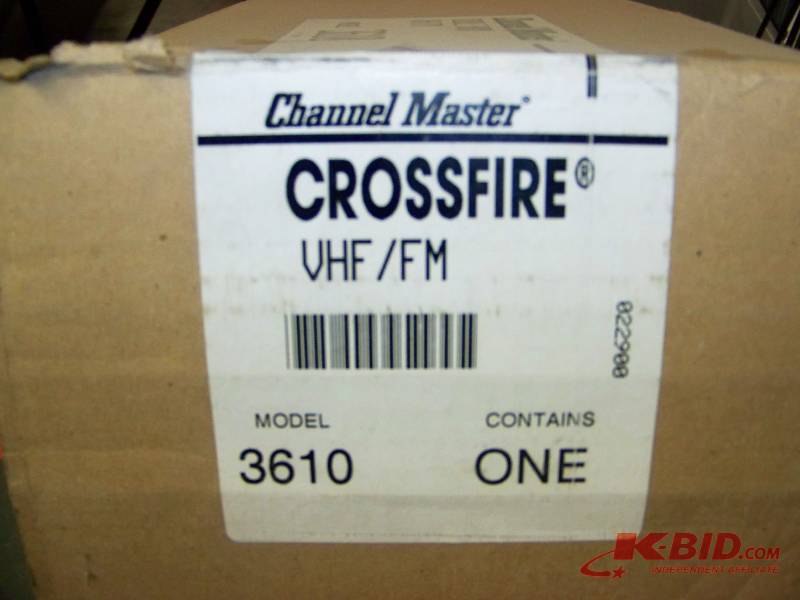 lot 70 image: Channel Master, CrossFire, VHF  FM, Color TV Antenna