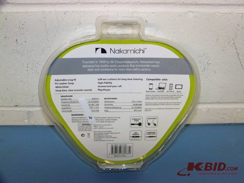 lot 44 image: Nakamichi, Padded Headphones with Microphone - BRAND NEW