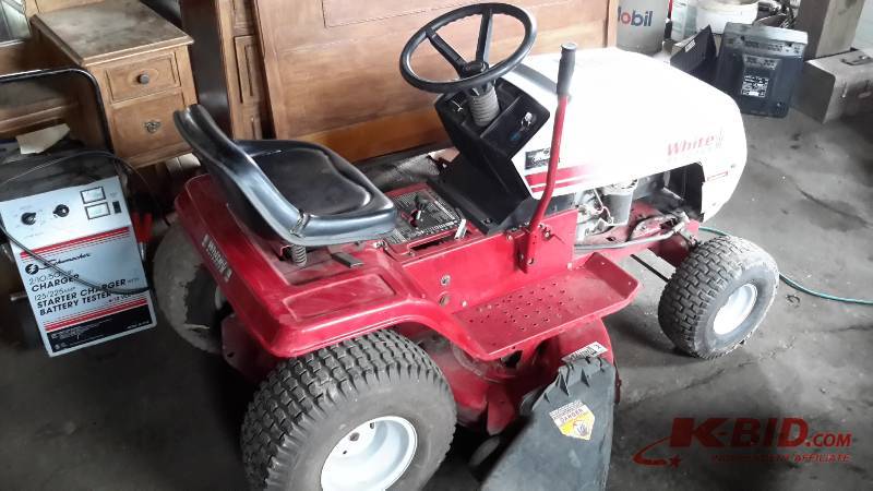 Riding Lawn Tractor