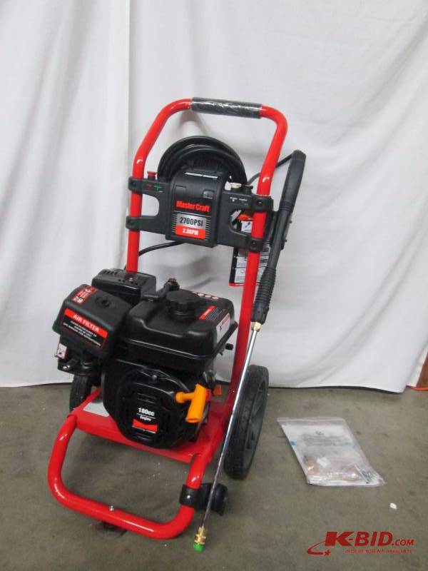 Master Craft 2700 PSI Gas Pressure Washer