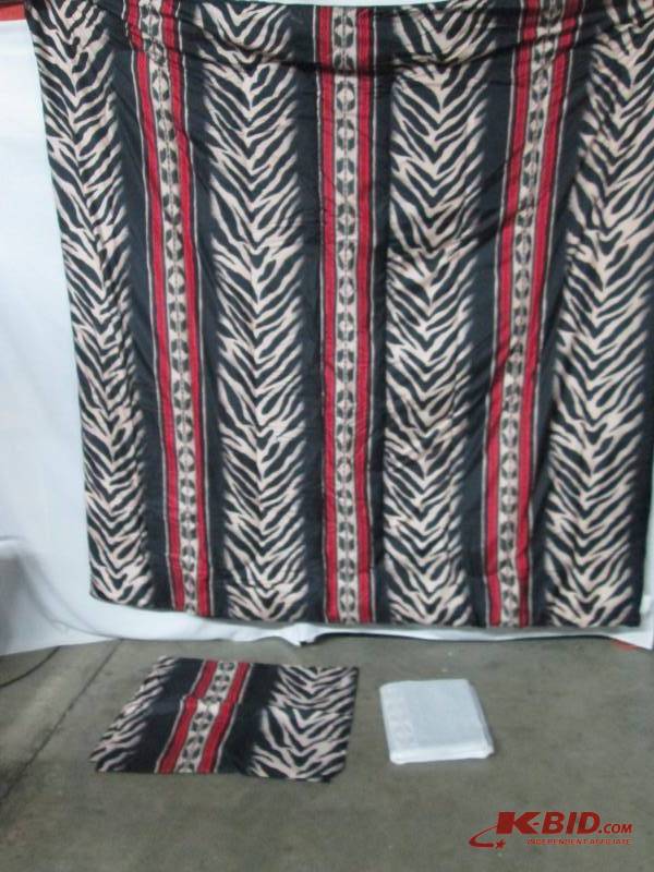 Alcove Gambia Comforter Set - Queen