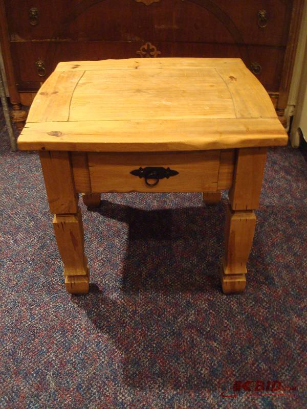 Pier 1 Wood End Table