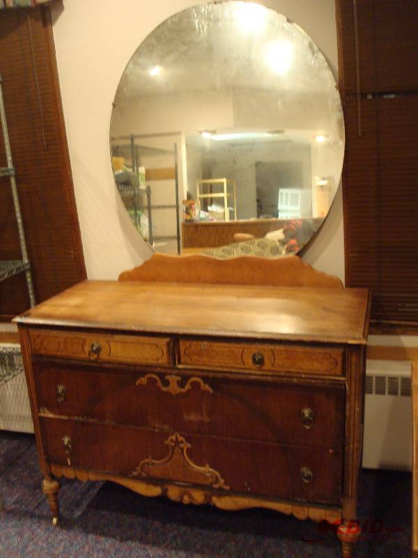 Vintage Dresser, With Mirror, Lots Of Wear