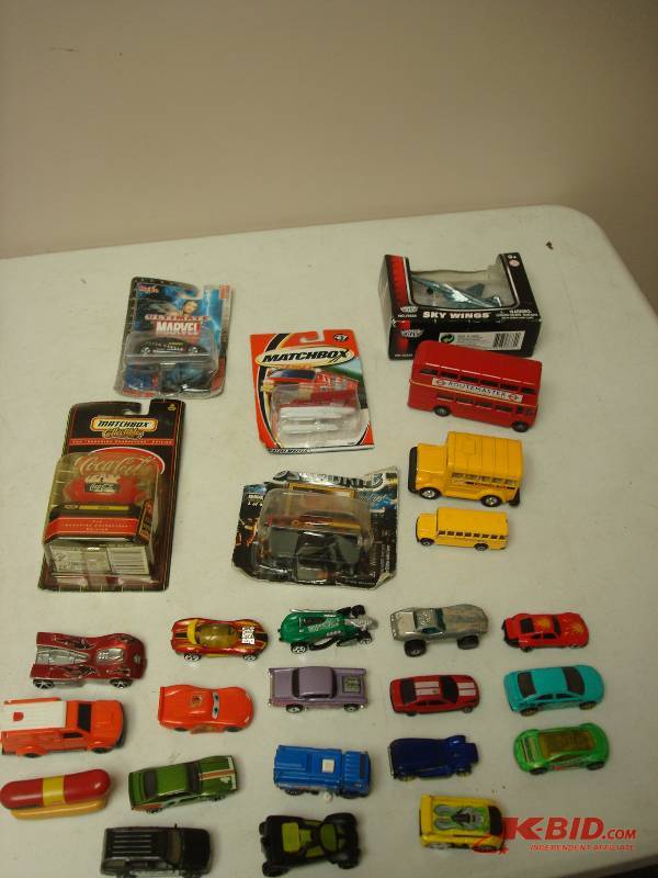 Mixed Lot Of Cars