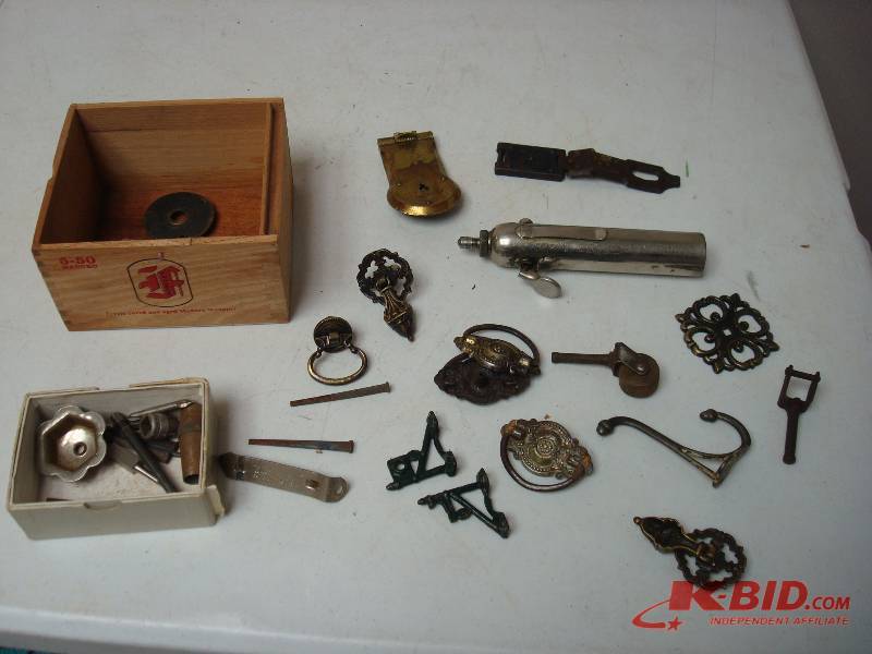 Lot Of Vintage Door Hardware, Pulls