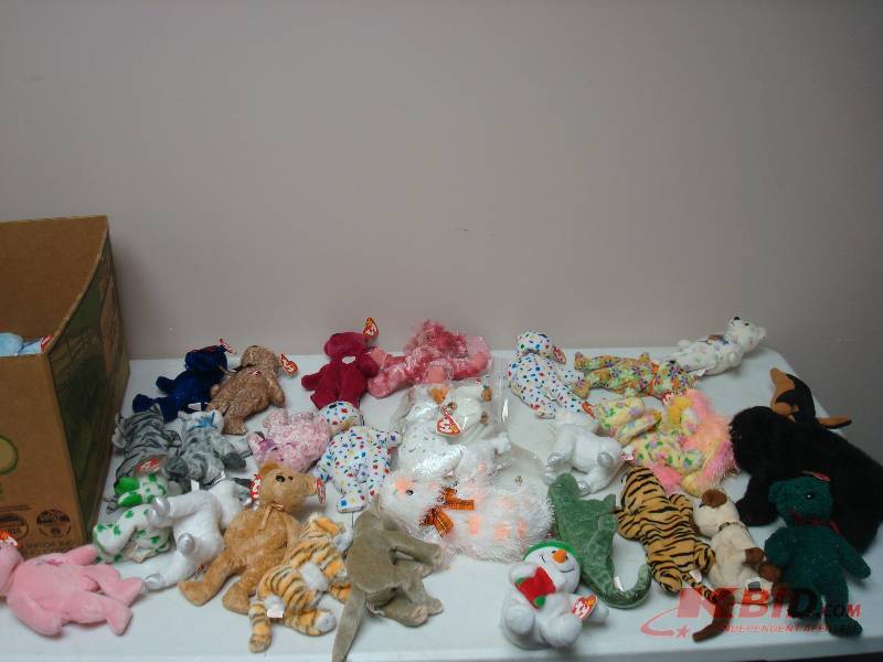 Lot Of Ty Beanie Babies Bears