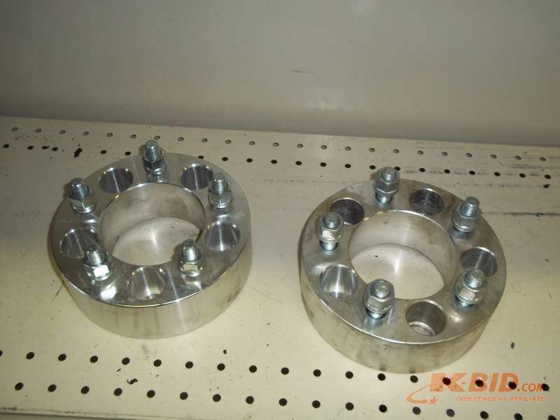lot 30 image: Pair of New 5 x 4.75-5x4 hub extenders