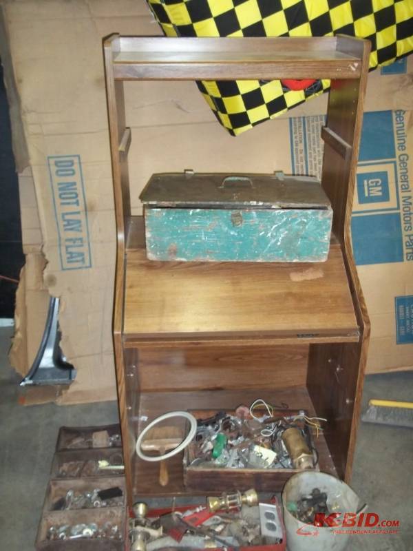 lot 96 image: Shelf with Assorted containers of hardware, nuts and bolts and Painting supplies
