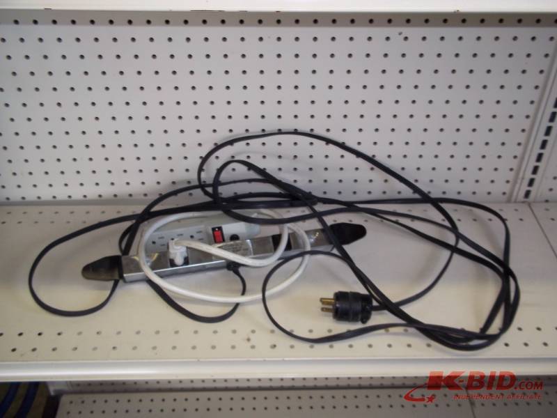 lot 129 image: Power Bars with long cord
