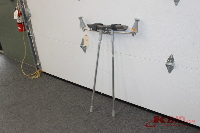 lot 15 image: Walk Assist Crutches