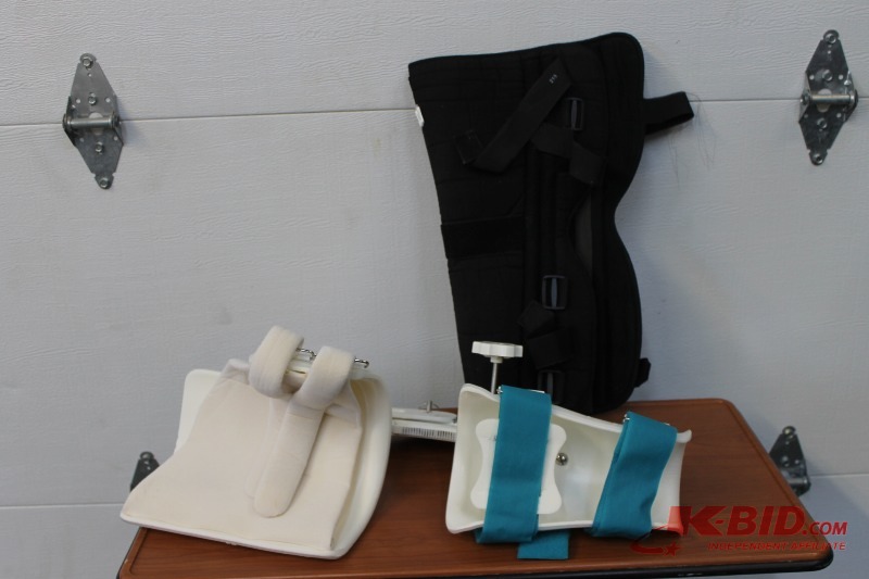 lot 16 image: JAS Knee System