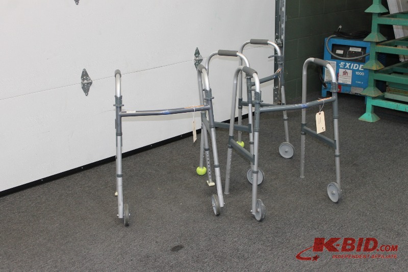 lot 27 image: Walkers (3)