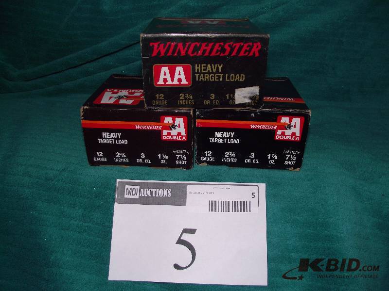 lot 5 image: 12ga. 75 Winchester AA Heavy target load 2 in. #7