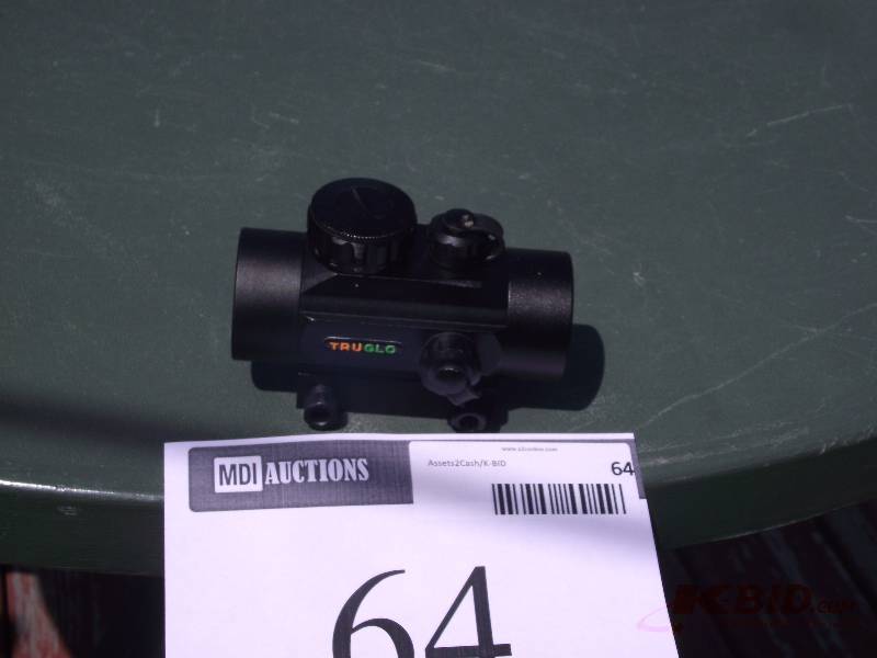 lot 64 image: Truglo Red dot sight with built in rings