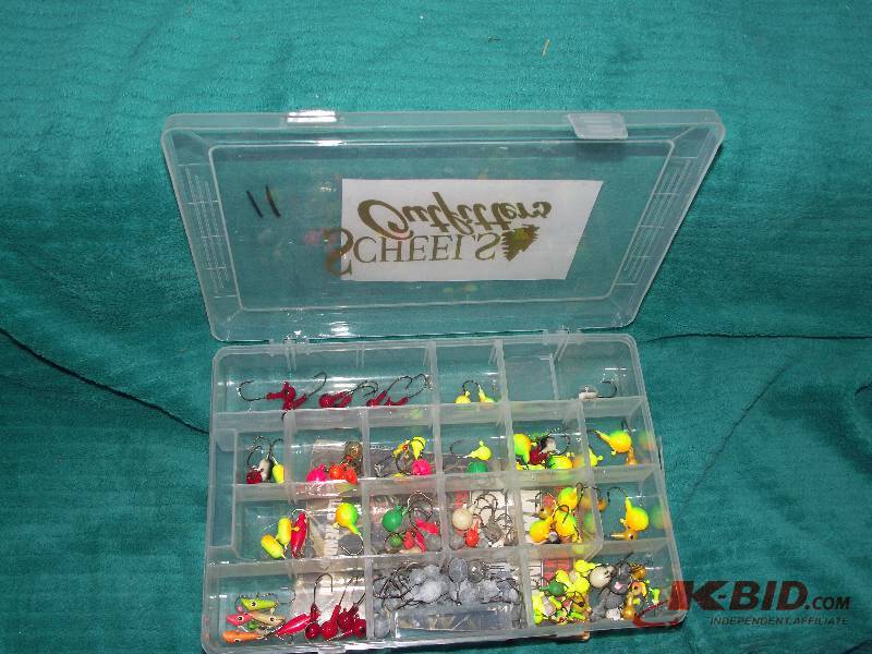 lot 111 image: Plastic tray with assorted jigs and spinner blades