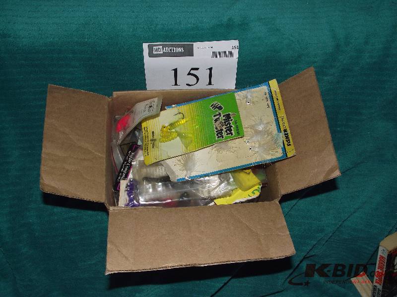 lot 151 image: Box of assorted jigs