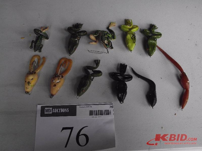 lot 76 image: 6 assorted floating lures