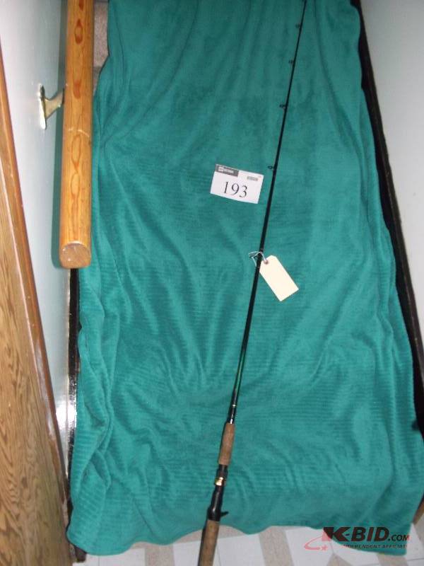 lot 193 image: Quantum OXLC 70H graphite 7 Ft. rod