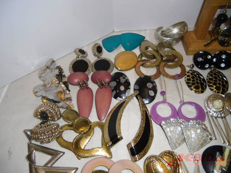 # J-1 Big Bold Flashy Earrings 75 Pairs