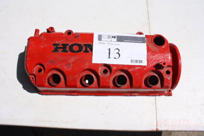 lot 13 image: Honda Valve Cover Orange.