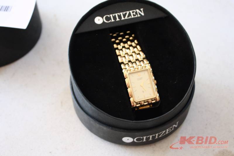 lot 28 image: Citizen Womens Watch Gold Style Includes Case.