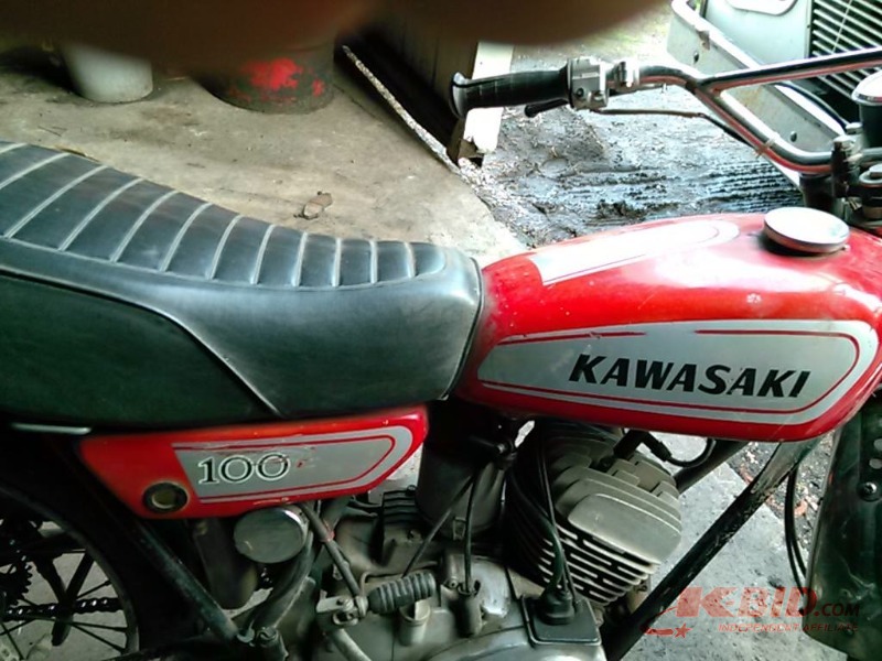 100％品質 AWESOME GREAT ENDURO-RUNS 100 KAWASAKI 1971 ORIGINAL ALL アイドルグッズ