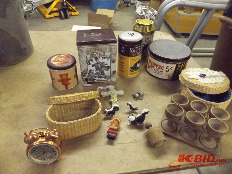 Lot of Decorative Tins