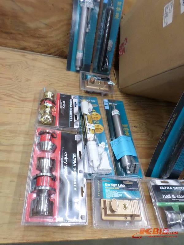 Box Full Of New Patio Door Knobs &...
