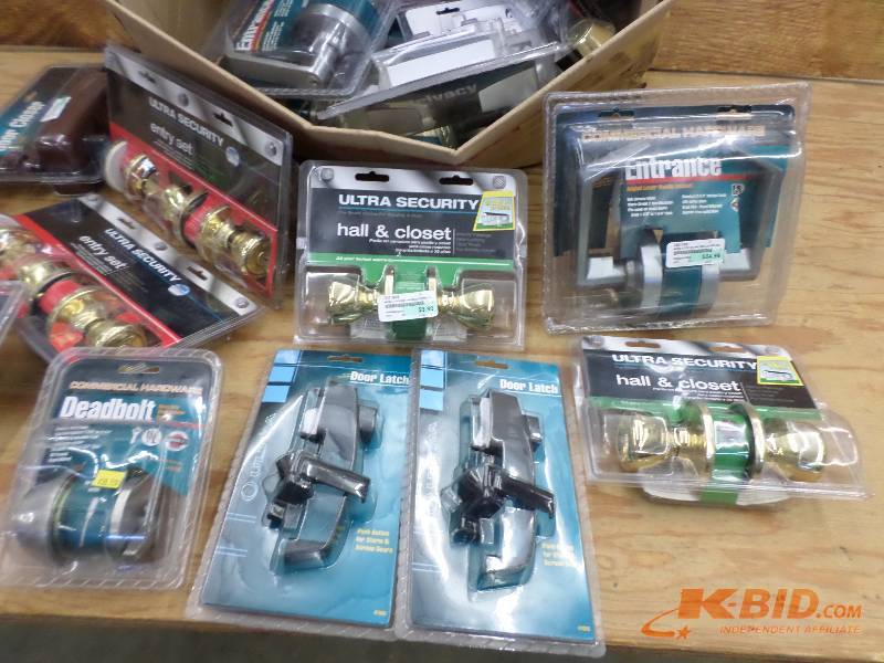 Box Full Of New Patio Door Knobs &...