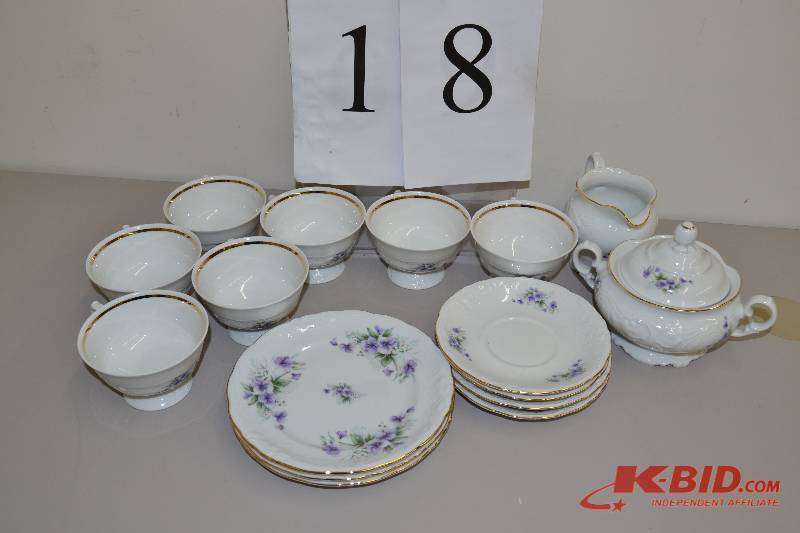 lot 18 image: Royal Kents Collection Poland