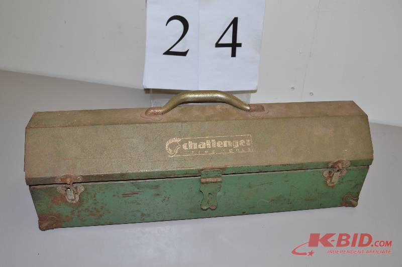 lot 24 image: Metal tool box