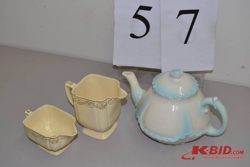 lot 57 image: Homer Laughlin