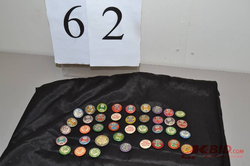 lot 62 image: Union pins